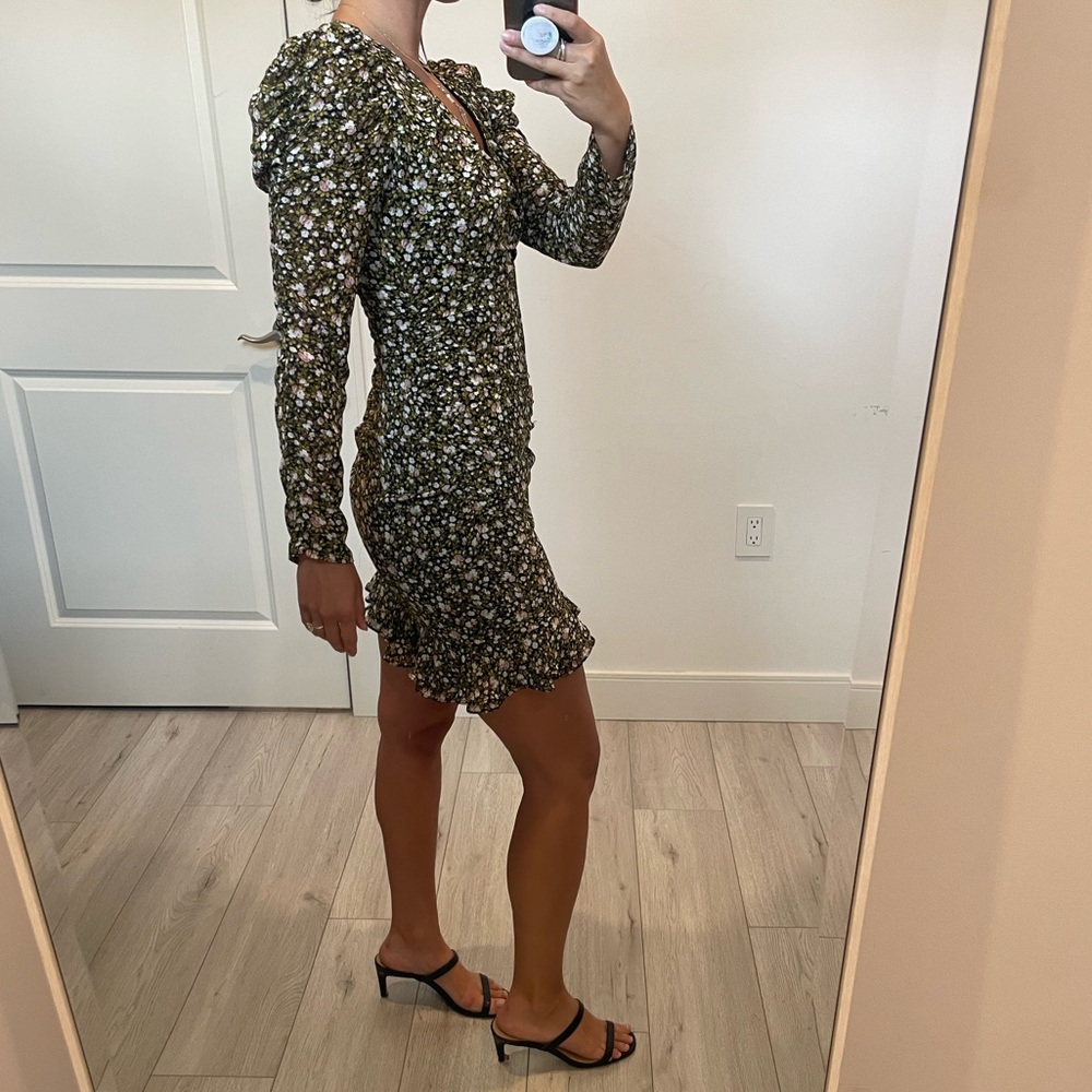 ASTR Ruched Mini Dress - Picture 6 of 16